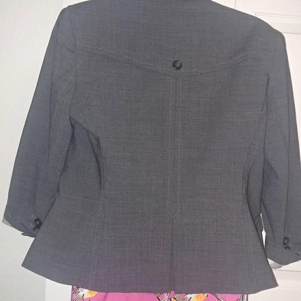Express | 3/4 Sleeve Gray Button Front Jacket Pro… - image 7